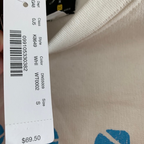 A cute winter sweater! - Picture 2 of 3